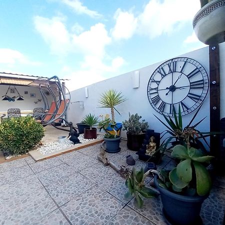 The Loft Cantoria - Room With A View מראה חיצוני תמונה
