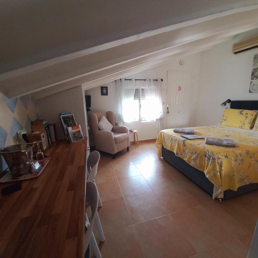 The Loft Cantoria - Room With A View מראה חיצוני תמונה