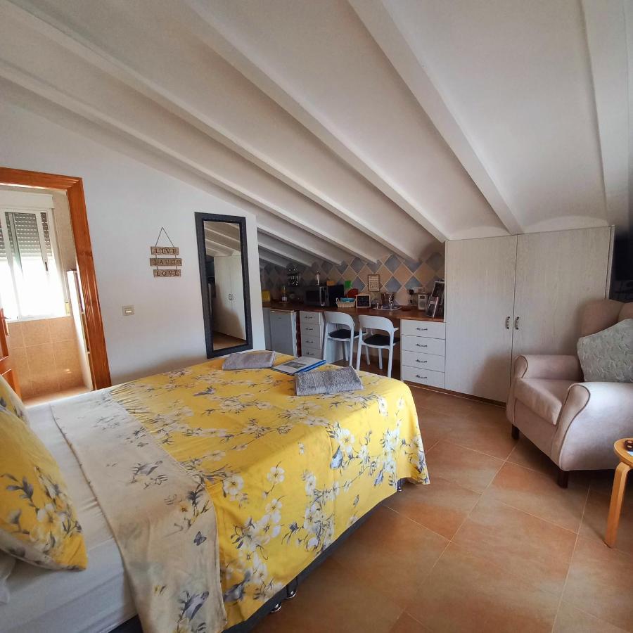 The Loft Cantoria - Room With A View מראה חיצוני תמונה